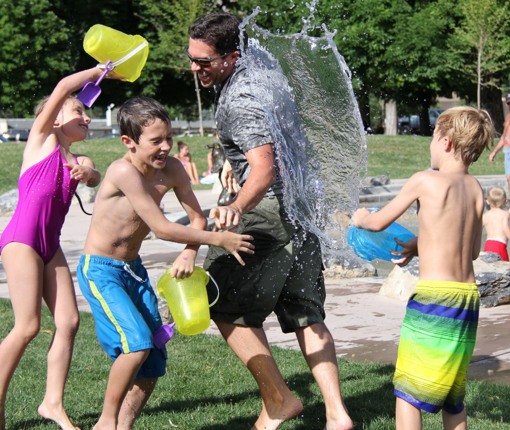 7 Simple Ways to Keep Your Kids Entertained Over the Summer