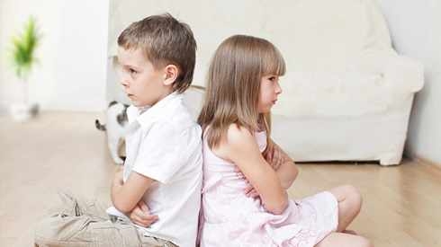 6 Ways to Squelch Sibling Squabbles