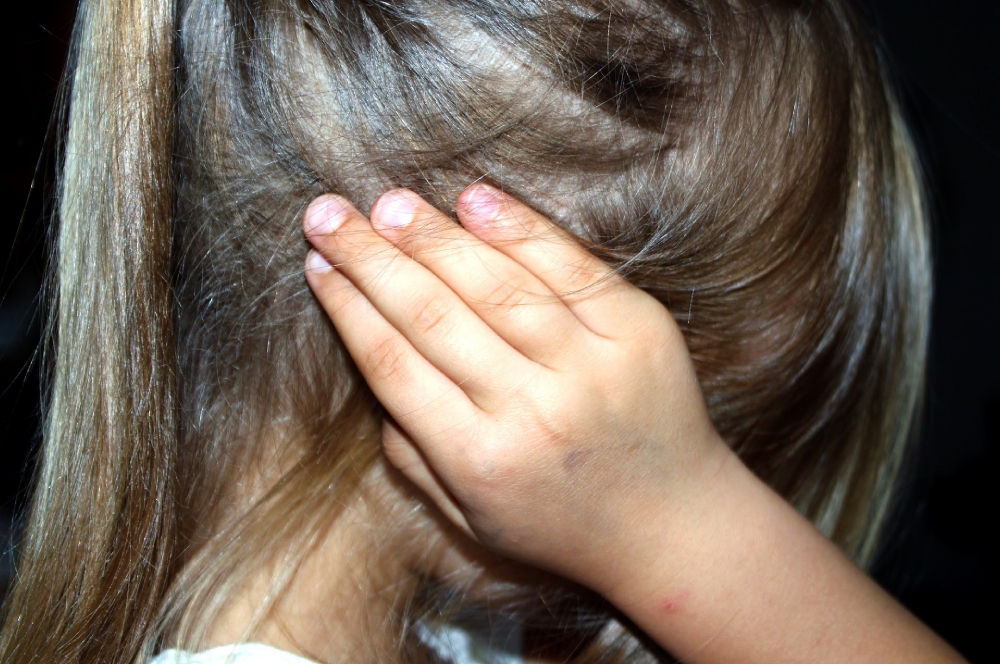 Pressure In Your Ears Is Painful, Here's An Effective Quick Fix